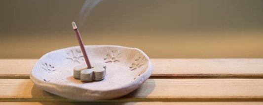 日本線香有分祭祀供佛、先人的線香，和自已細味品嚐的線香嗎？